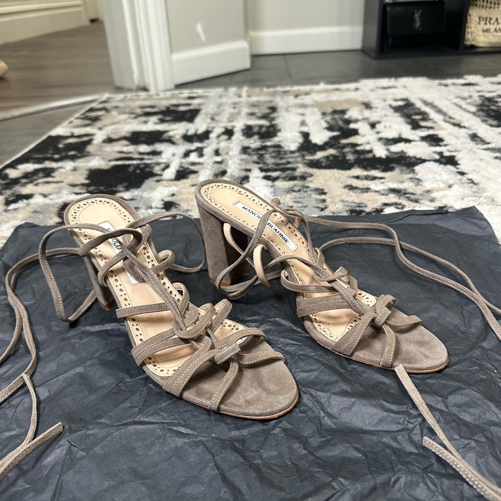 Manolo Blahnik Brown Suede Gladiator Sandals Size 8.5 - Picture 10 of 16